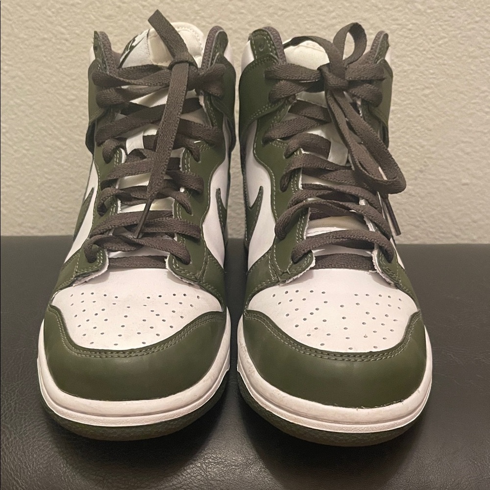 Nike Kids Sneakers Green and White